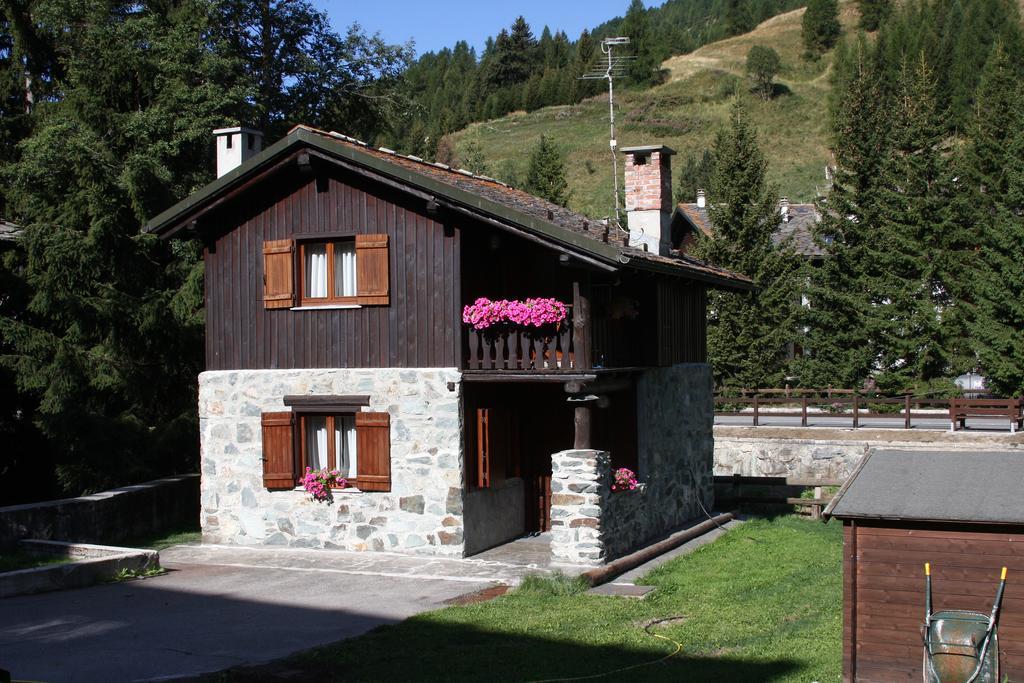 Residence Les Coupoles Champoluc Quarto foto