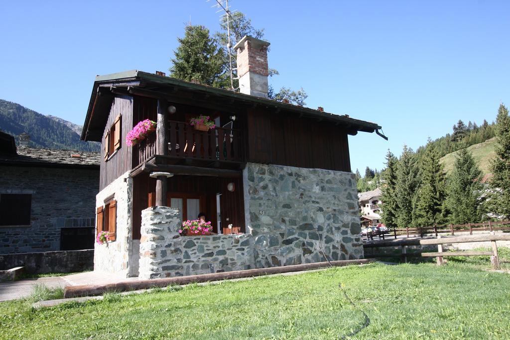 Residence Les Coupoles Champoluc Quarto foto